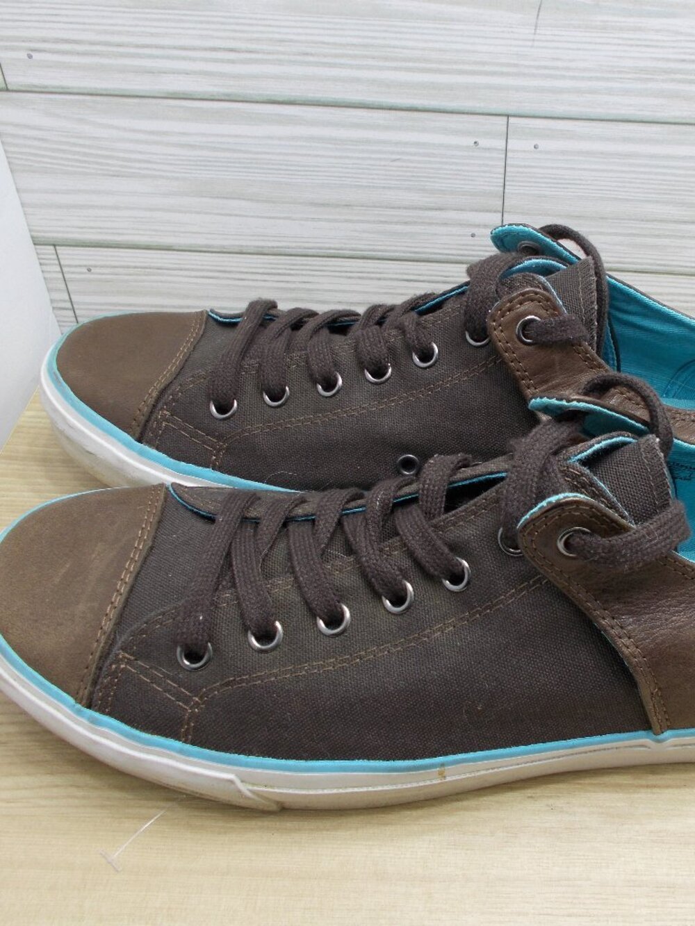 PF Flyers Bob Cousy Men's Size 13 Canvas/Leaher All American Shoes